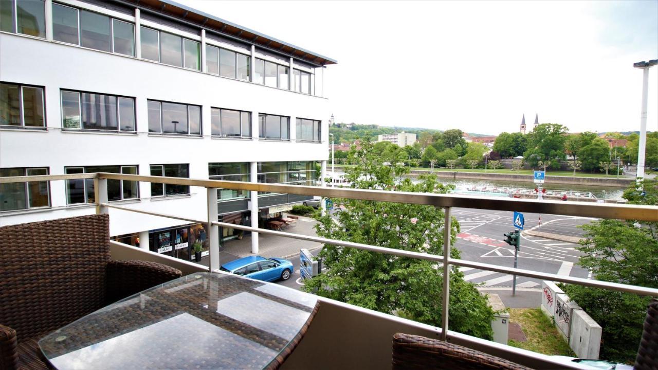 Luxury City Apartment - View Of River And Castle Wurzburg Exterior photo