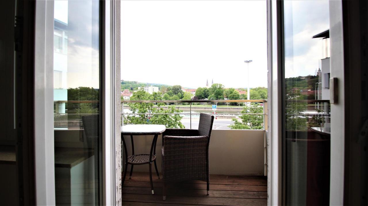 Luxury City Apartment - View Of River And Castle Wurzburg Exterior photo
