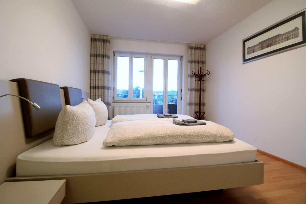 Luxury City Apartment - View Of River And Castle Wurzburg Exterior photo