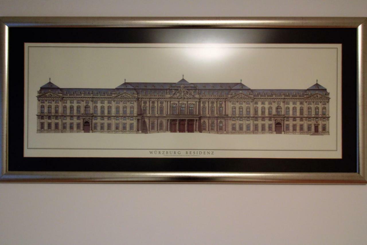 Luxury City Apartment - View Of River And Castle Wurzburg Exterior photo